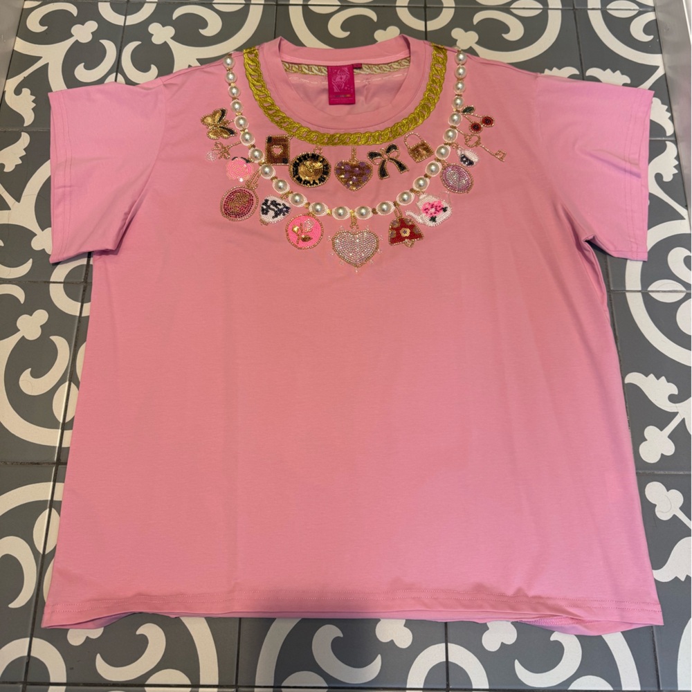 NWOT Queen of Sparkles Hot Pink Vday Charm Tee